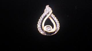 10K Diamond Cluster Tear Drop Pendant 2 Tone Yellow and White Gold 2.4g